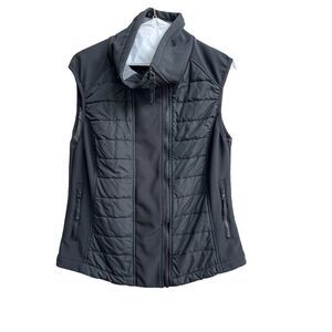 Women's Urbanwear BENCH Buckle Full Zip Quilted Vest In Black Size Large Thin L